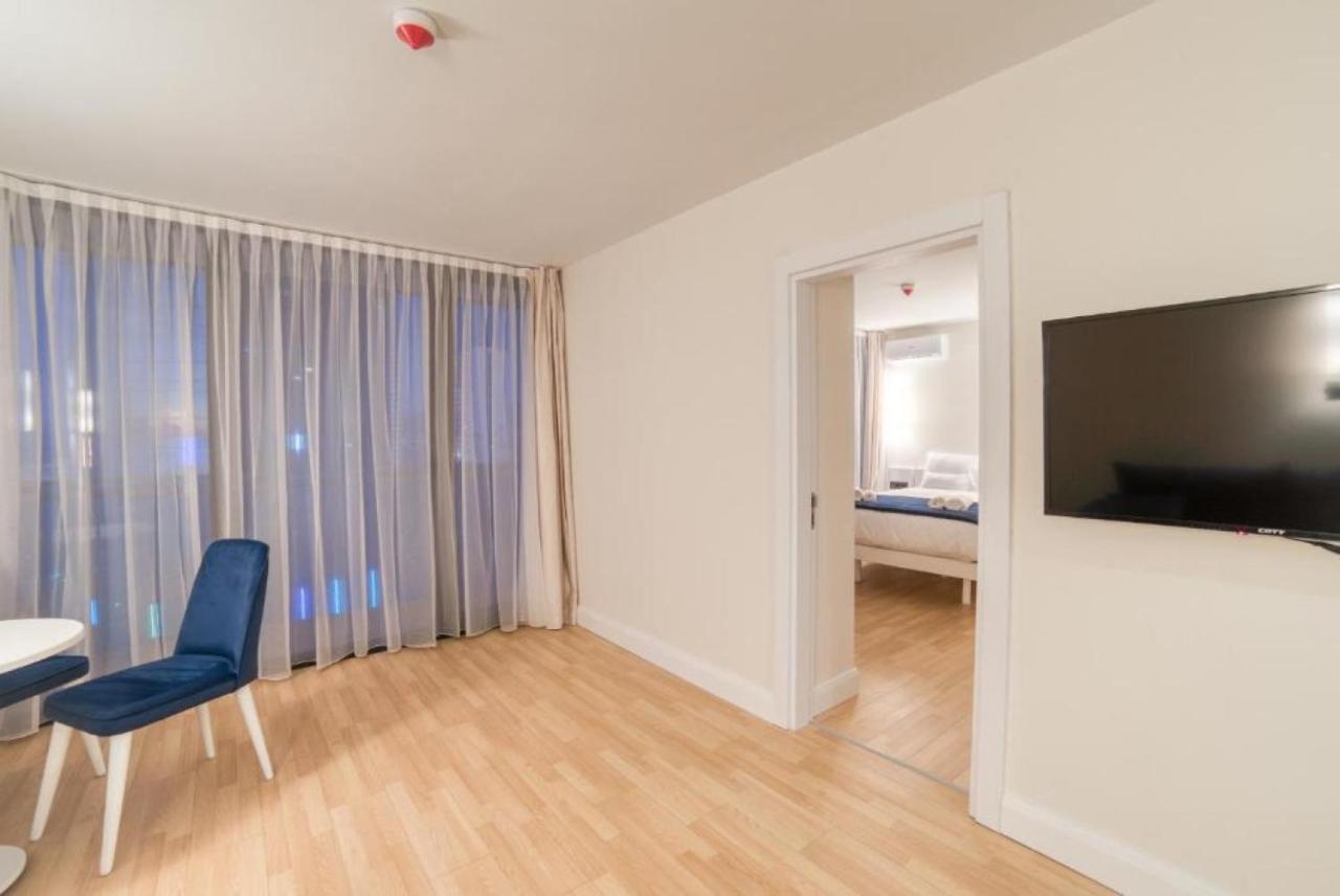 Orbi City Sea Side & Sea View Apartments Batumi Ngoại thất bức ảnh