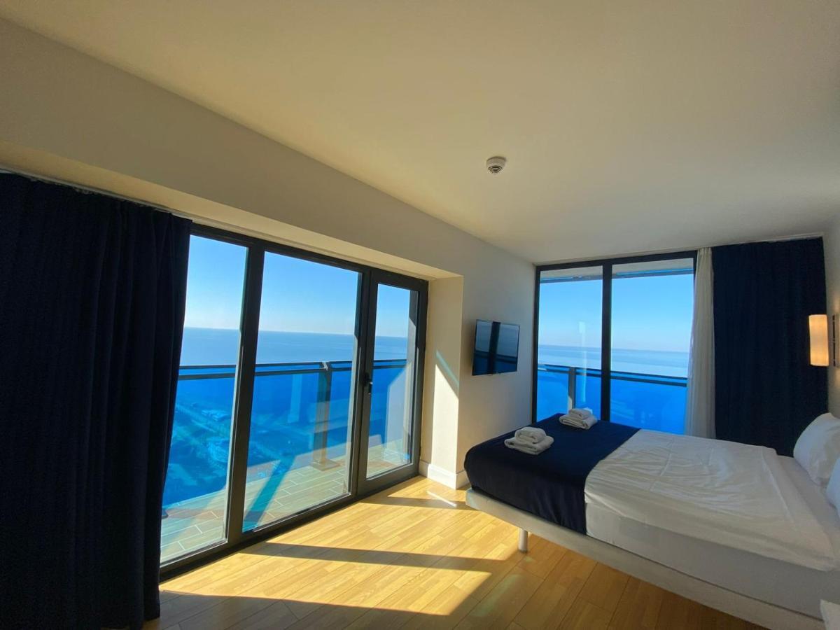Orbi City Sea Side & Sea View Apartments Batumi Ngoại thất bức ảnh