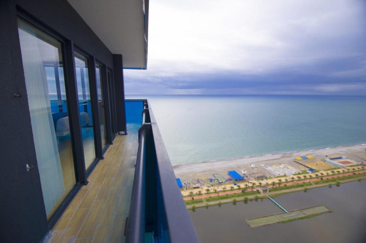 Orbi City Sea Side & Sea View Apartments Batumi Ngoại thất bức ảnh