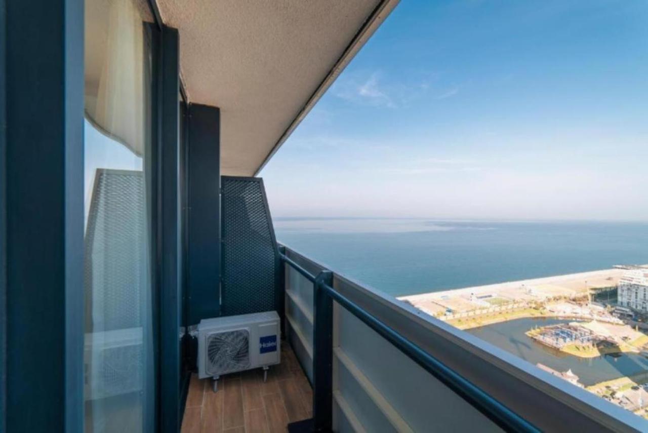 Orbi City Sea Side & Sea View Apartments Batumi Ngoại thất bức ảnh