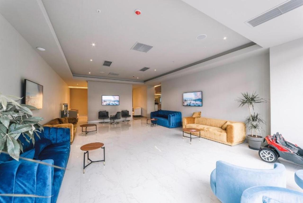 Orbi City Sea Side & Sea View Apartments Batumi Ngoại thất bức ảnh