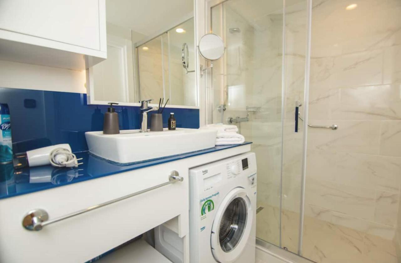 Orbi City Sea Side & Sea View Apartments Batumi Ngoại thất bức ảnh