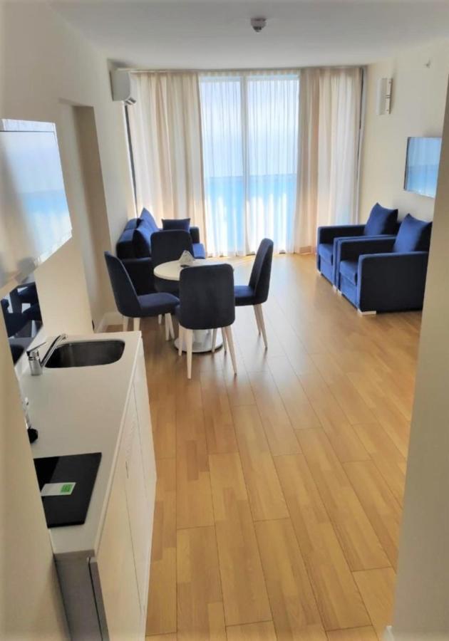 Orbi City Sea Side & Sea View Apartments Batumi Ngoại thất bức ảnh